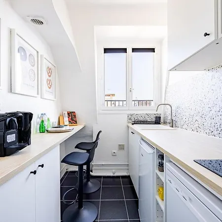 1 Bedroom # 14 # Alesia Apartment *