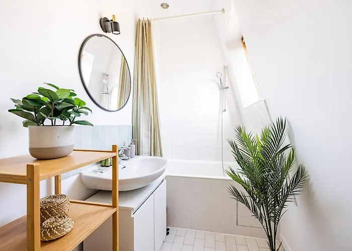 1 Bedroom # 14 # Alesia