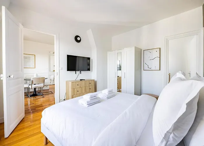 Apartamento 1 Bedroom # 14 # Alesia *