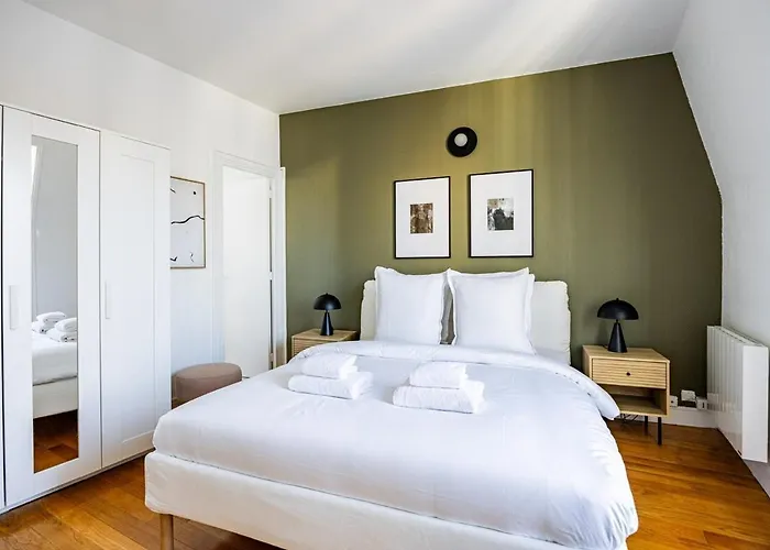 1 Bedroom # 14 # Alesia *