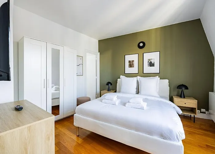 1 Bedroom # 14 # Alesia