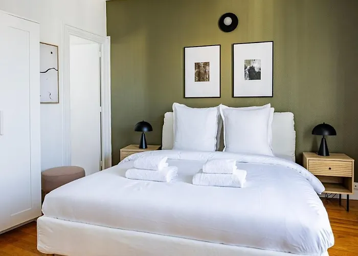 1 Bedroom # 14 # Alesia * Paris