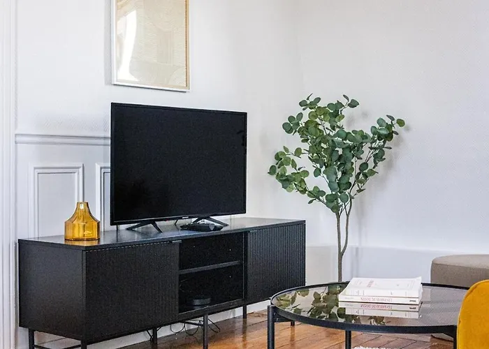 1 Bedroom # 14 # Alesia * Paris